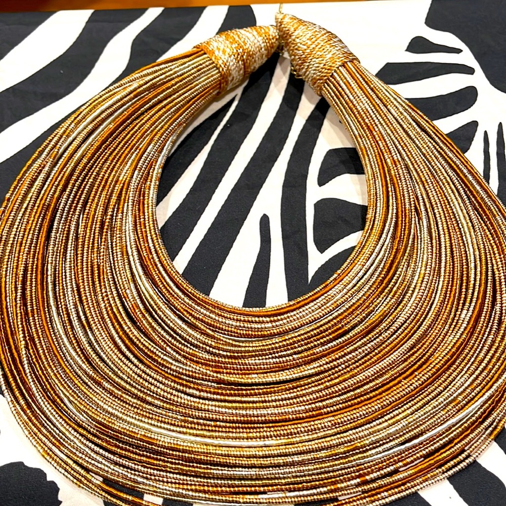 Sassy Jones boutique Tahitian Mallika beautiful piece Brand New